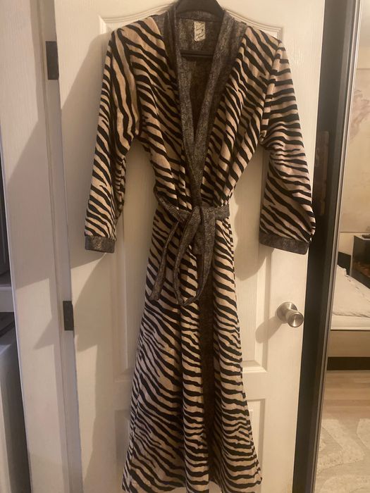 Дамско кимоно в десен зебра