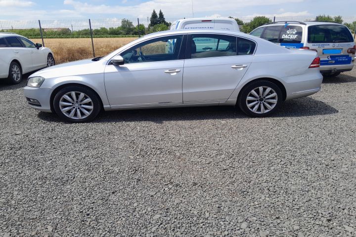Dezmembrez Volkswagen VW Passat B7