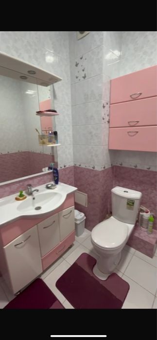 Комплект мебели для ванной и туалета