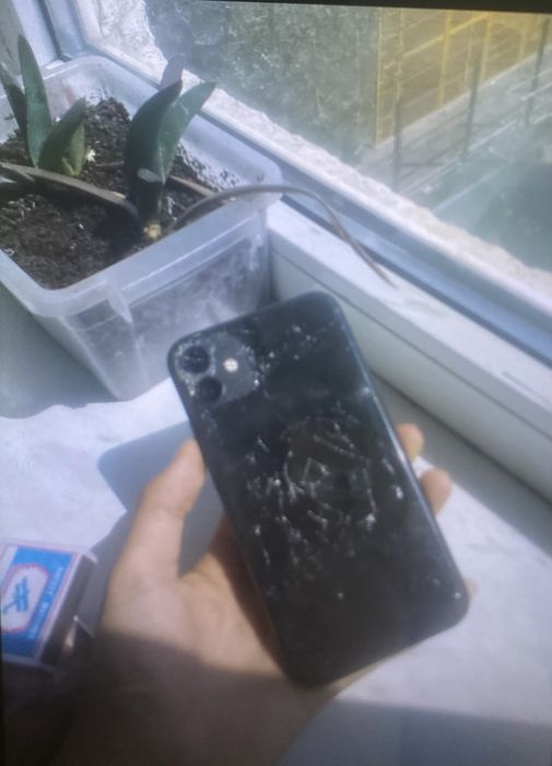 продам айфон 11 с кп