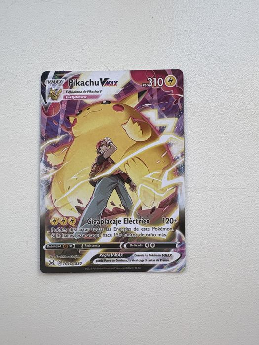 Редкая карта pokemon Pikachu VMAX 2022
