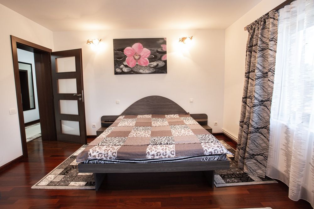 ~Inchiriez~Apartamente 3 Dormitoare~1Living~2 Bai