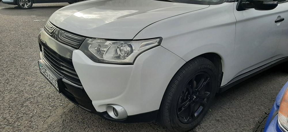 Митсубиси Аутлендер 3