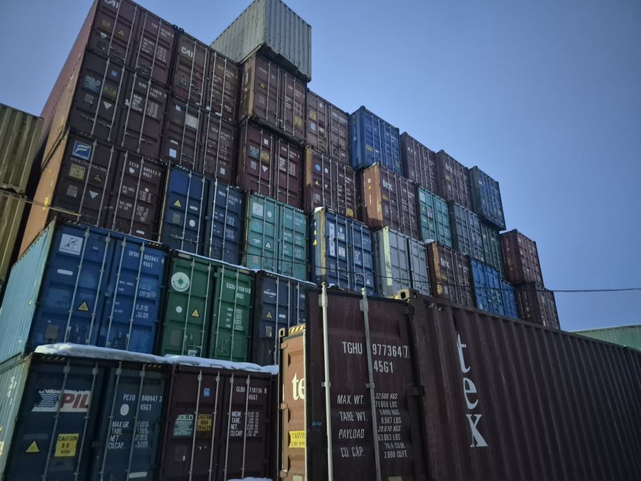 На продаже 40 тонные контейнера