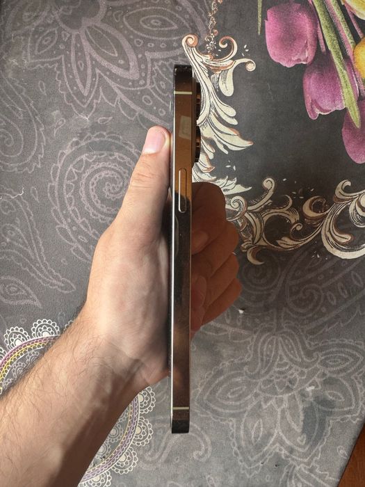 iPhone 14 Pro Max Gold