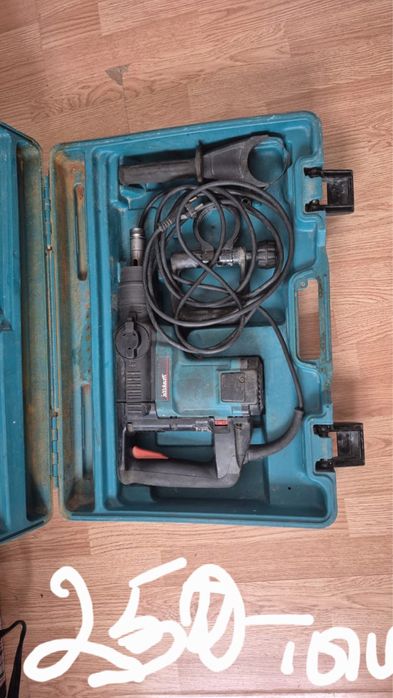 Продам Перфоратор Makita