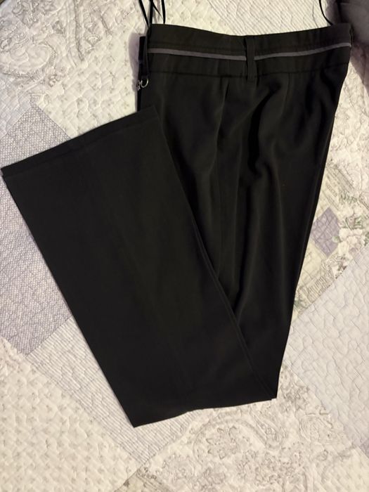 Дамски официален костюм