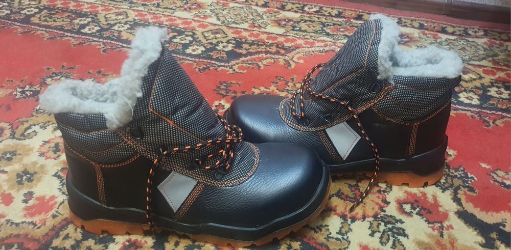 Спецодежда и обувь