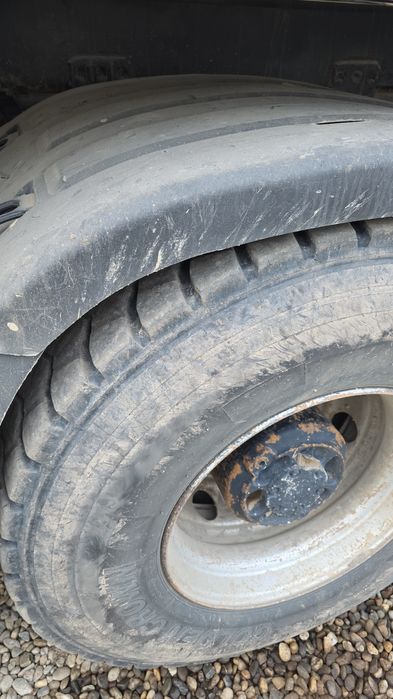 Autobasculanta Volvo 8x4