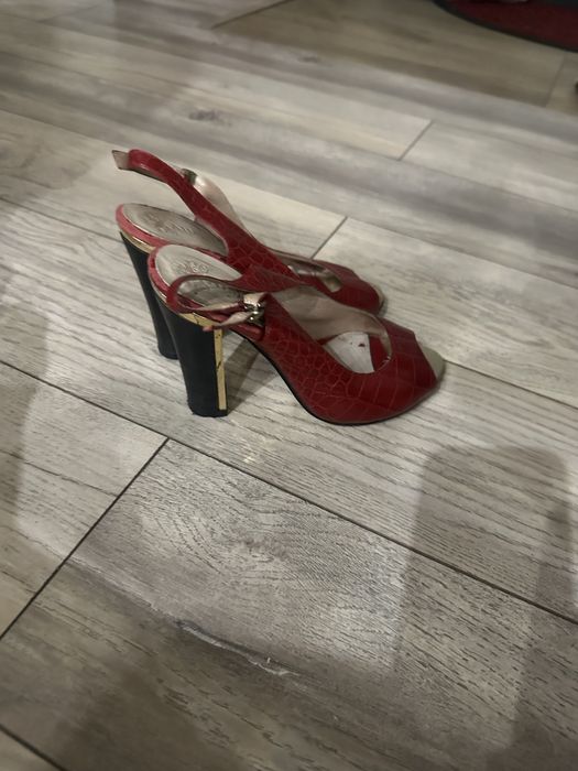 Размер 33/34 состояние отличное.