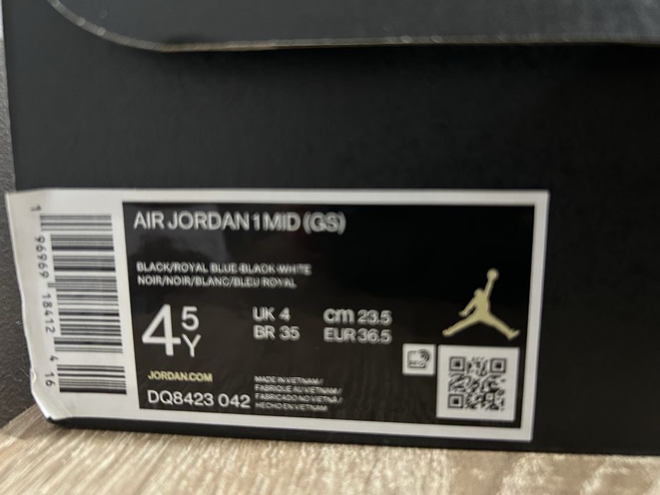 Vând Jordan 1 mid mărimea 36,5 ca noi