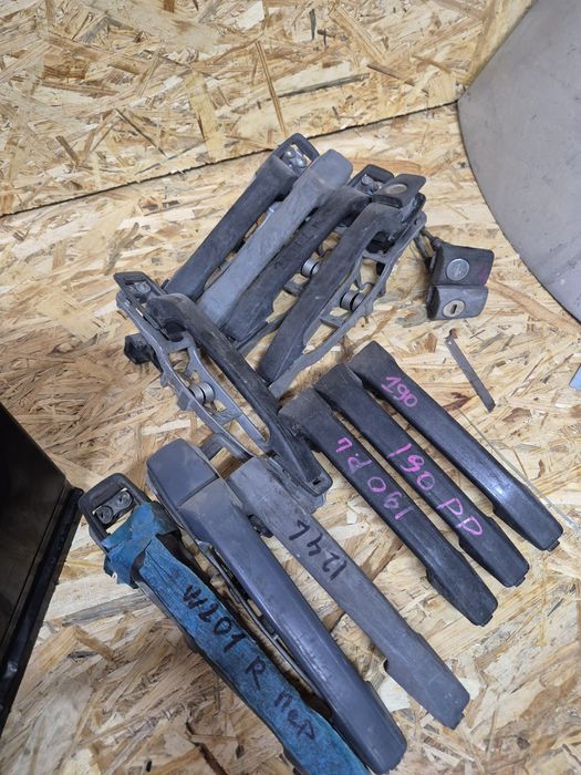 Дверные ручки Mercedes W201 190