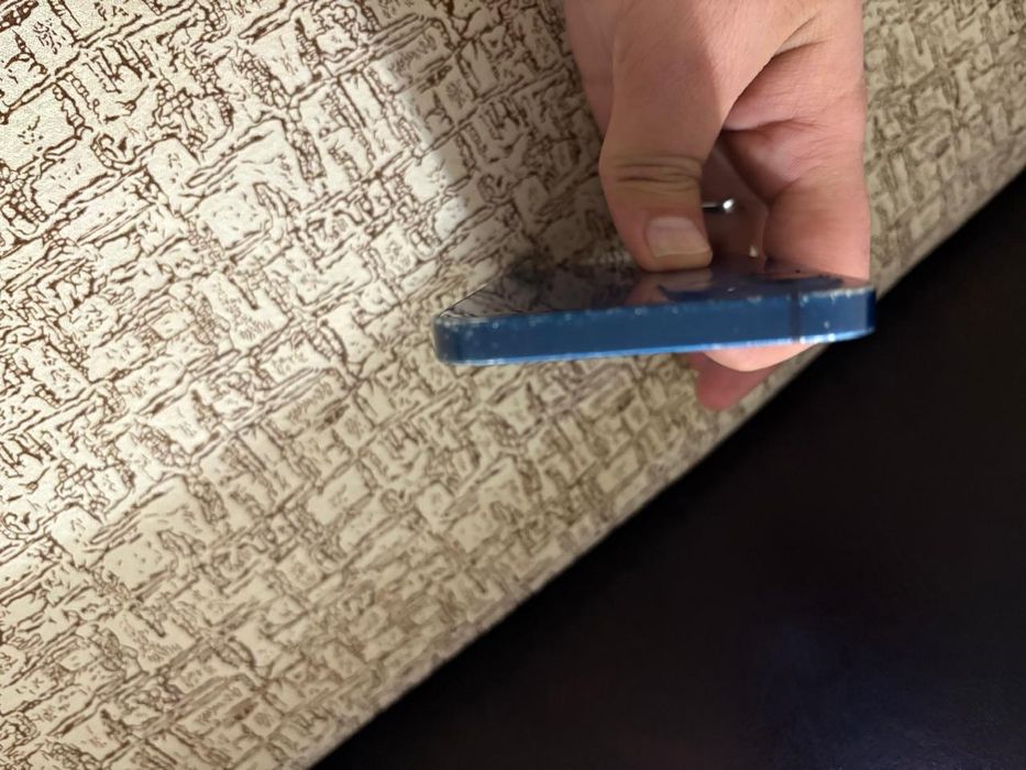 Айфон 12 ямкость 76