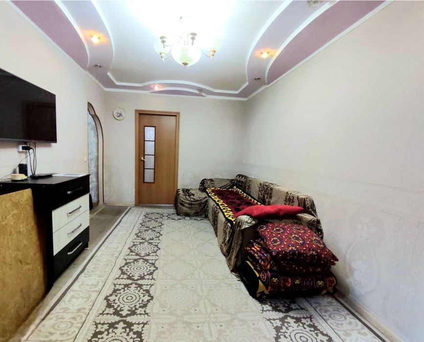 Продам 2 комнатную квартиру 7 микрорайон