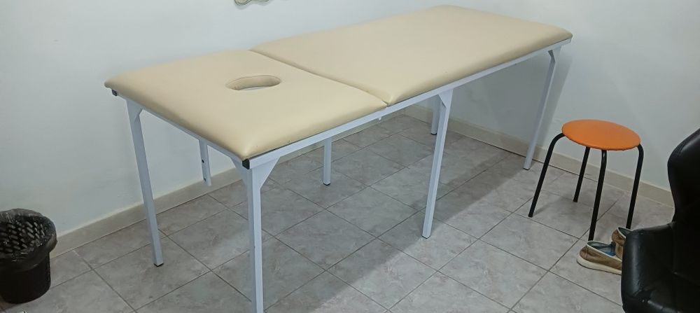 Продается кушетку