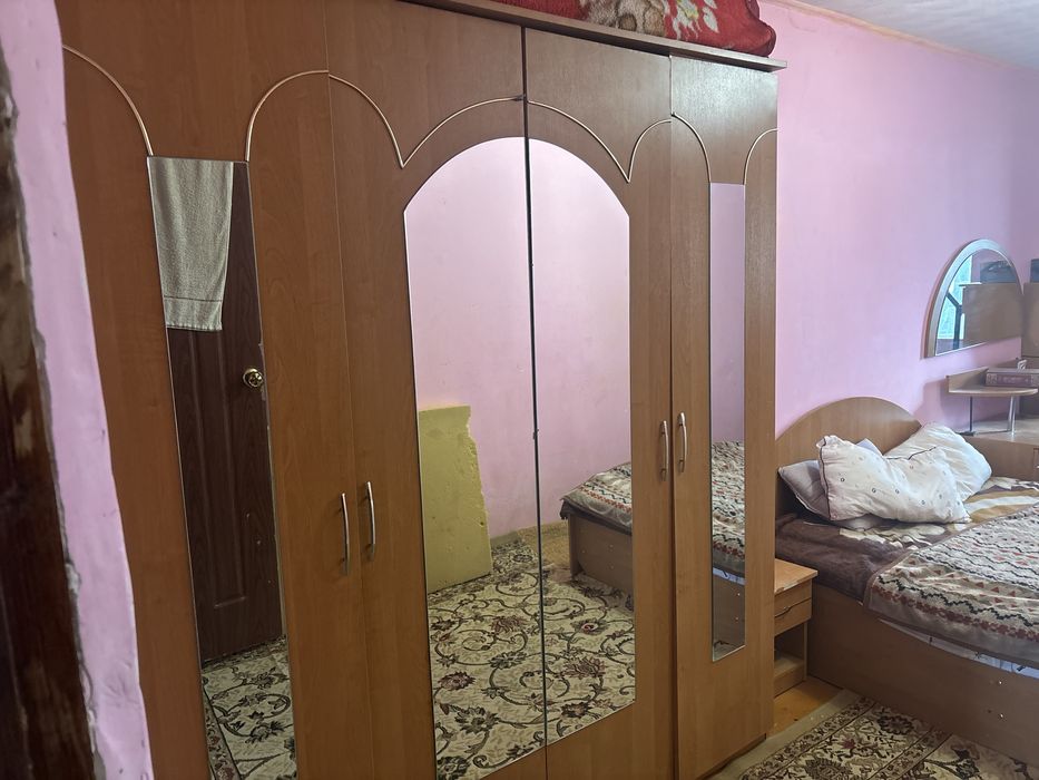 Спальный гарнитур