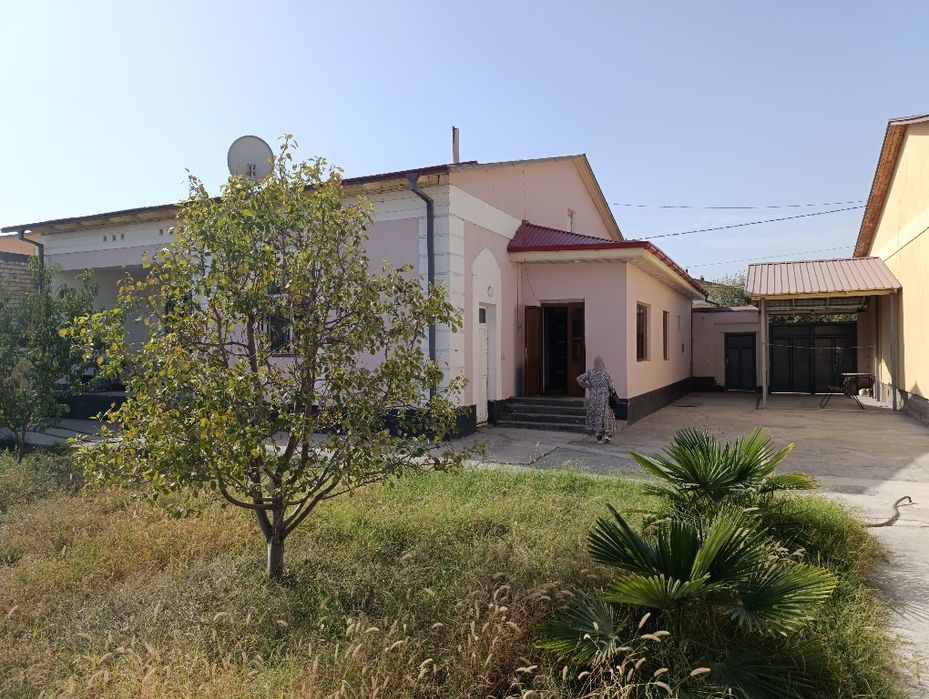 Урта буз! Жомбой! 6 соток ховли.