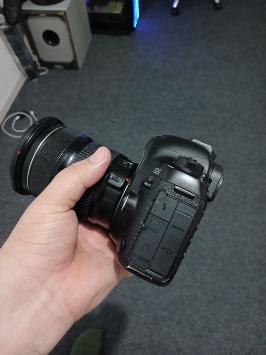 Canon EOS 5D Mark IV Original sotiladi!