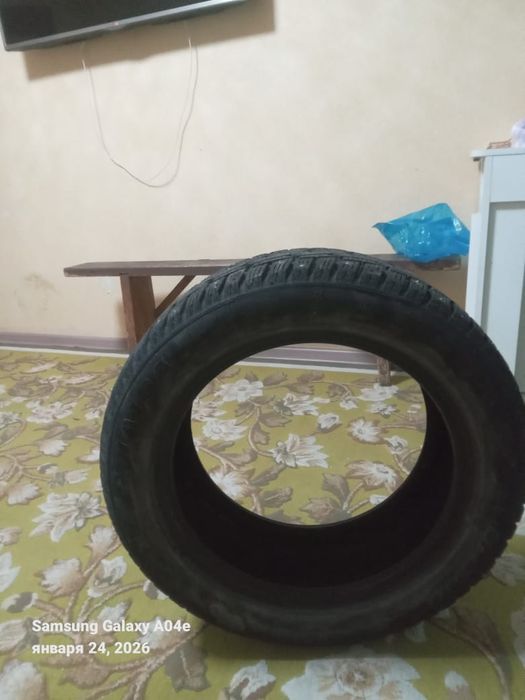Продам зимние Шины комплект