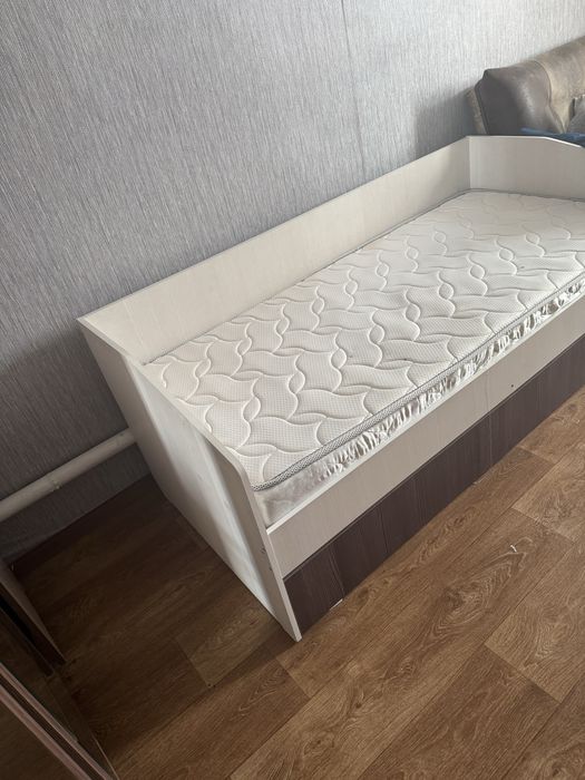 Продам кровать подрастковый