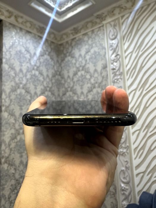 iPhone 11 Pro Max Срочно сотилади