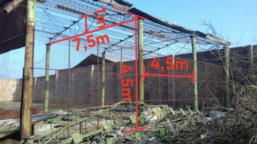 Vând hala metalica