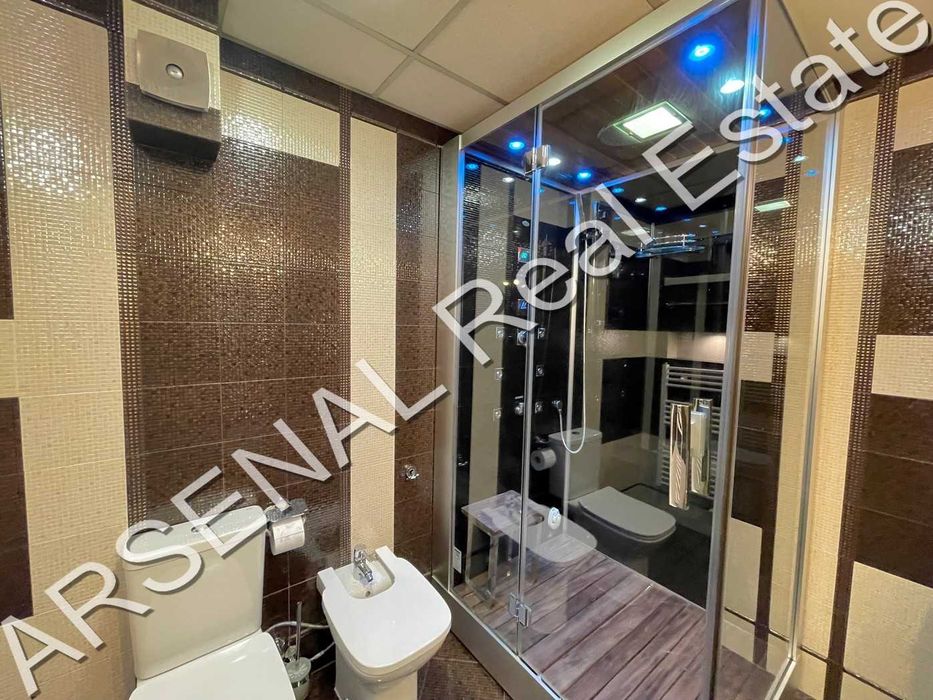 Дава се под наем Тристаен апартамент в София, Павлово - 135 кв.м за 1400 € - Снимка #10