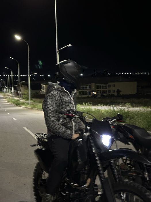 Ular H7 Эндуро мотоцикл  300 куб