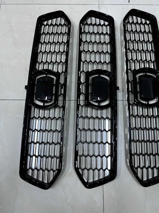 Grila Centrala Inferioara BMW Seria 5 F10 2010-2017 Modelul F90