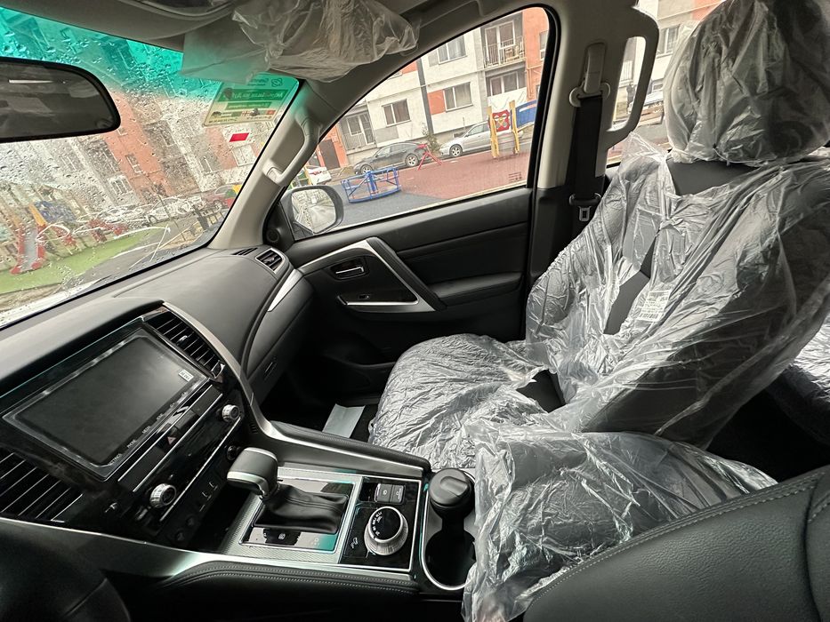 Монтеро спорт