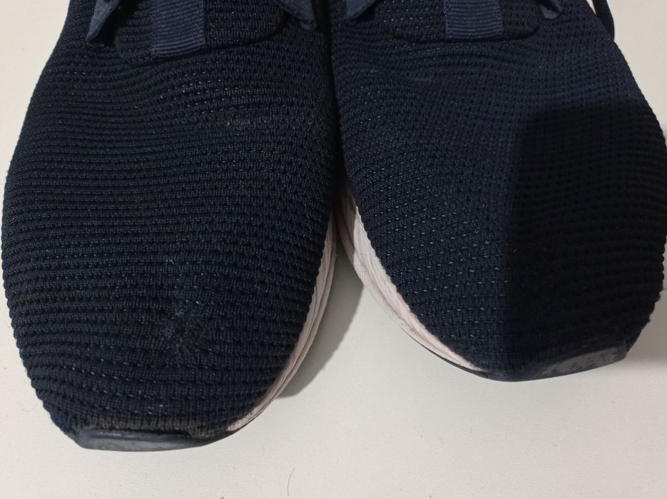 Продам кроссовки Fila 45size