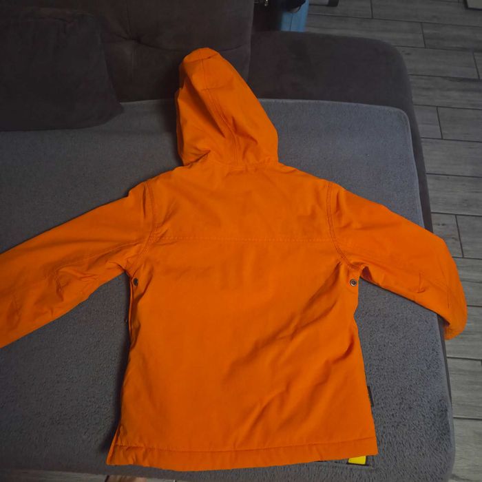 Яке Napapijri зимно обличано веднъж