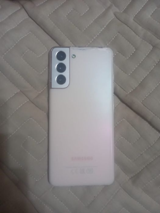 Продам или обменяю Samsung s21