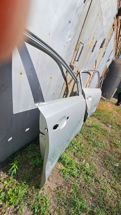 Продам две двери