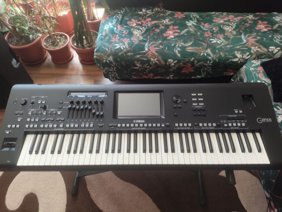 Yamaha Genos si Acordeon Midi/Acustic