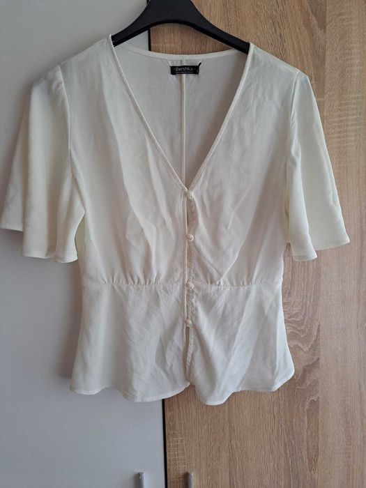 Дамска официална блуза в различни варианти