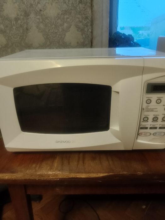 Продам микроволновую печь