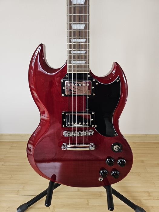 Колекция електрически китари Vintage и Schecter