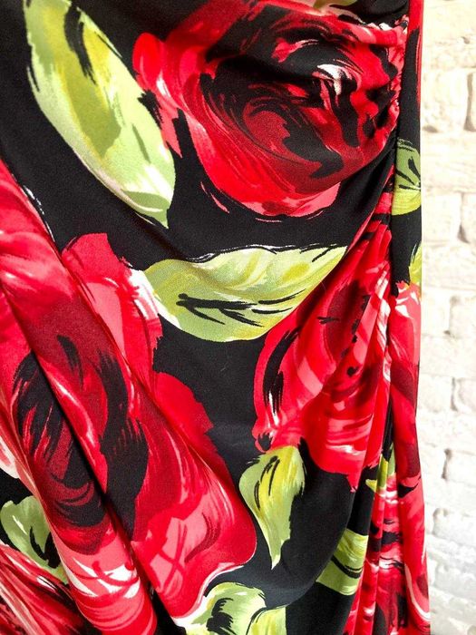 Платье-футляр Phase Eight (Великобритания) с ярким цветочным принтом