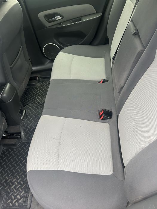 Шевроле круз 2010 год