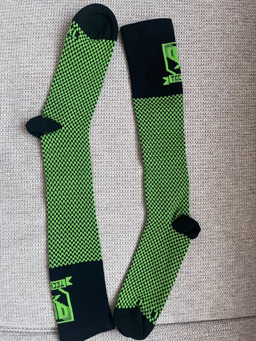 Дълги чорапи за бягане Tech Run 2025