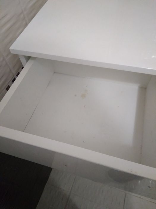 Шкаф    за  баня