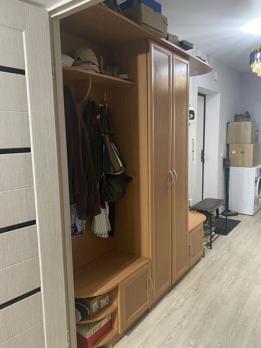 Продам прихожку стенку