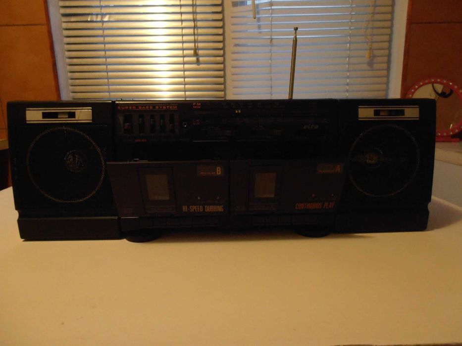 Vand radiocasetofoane