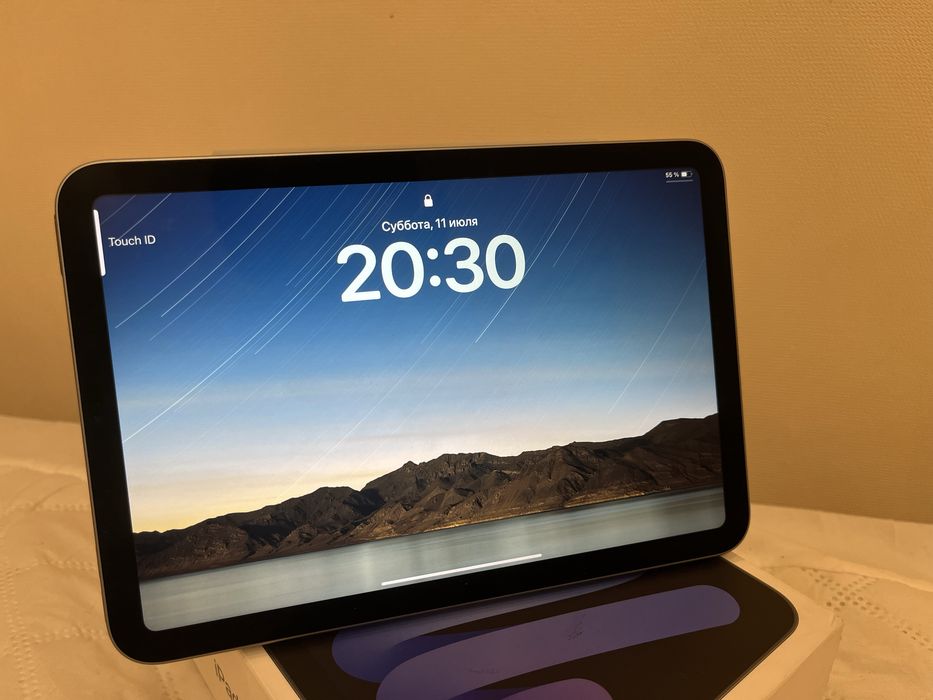 Продам iPad (a17 pro) 8/128