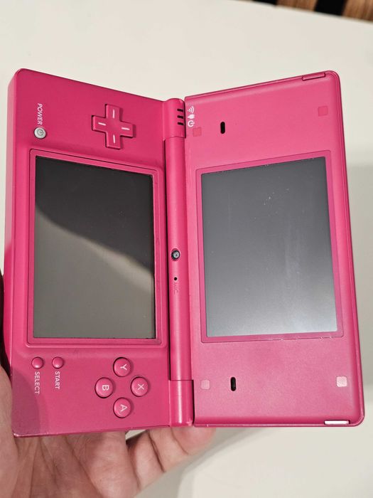 Nintendo DSI Roz
