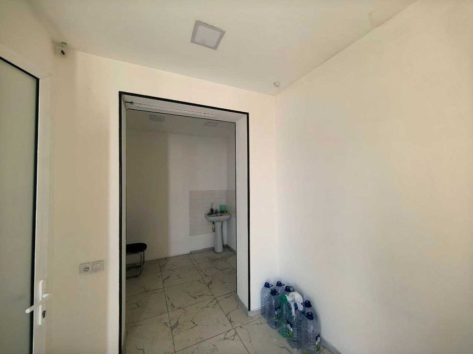 Учтепа 14 кварталда нотурар жой (офис) сотилади