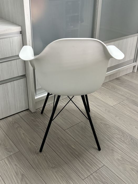 Стул Sheffilton пластиковый