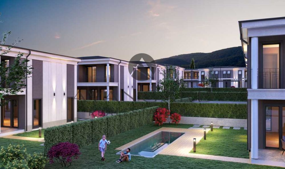 оф.24759 Къща с 200кв.м. двор и 2 паркоместа/ Марково