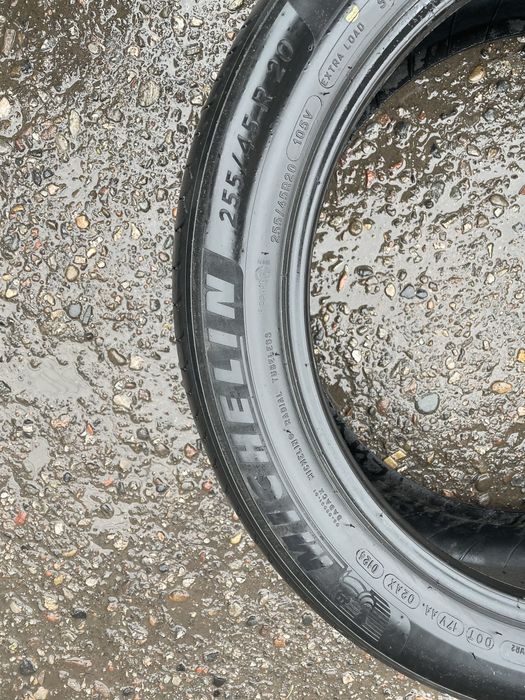 255/45/20 Michelin balon